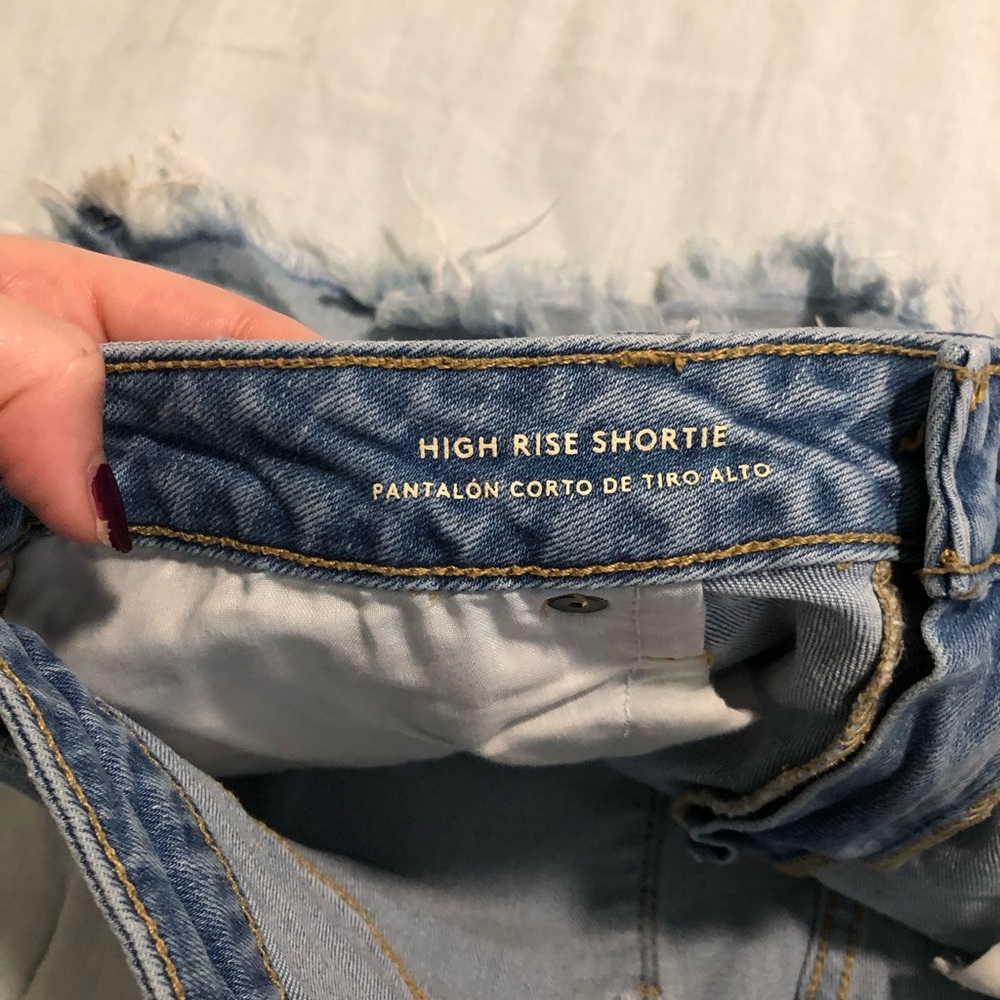Universal Threads High Rise Shortie - Picture 3 of 4